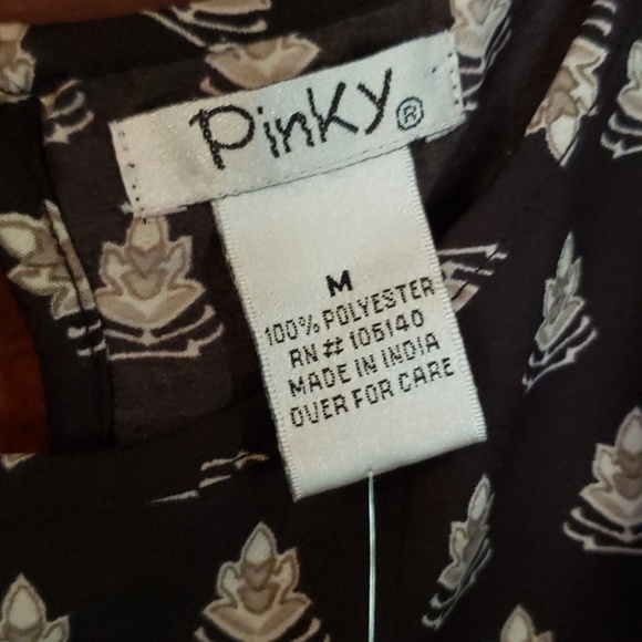 New Pinky Flirty Summer dress - Picture 4 of 5